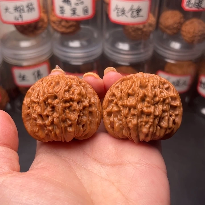 文玩核桃把件山地楼