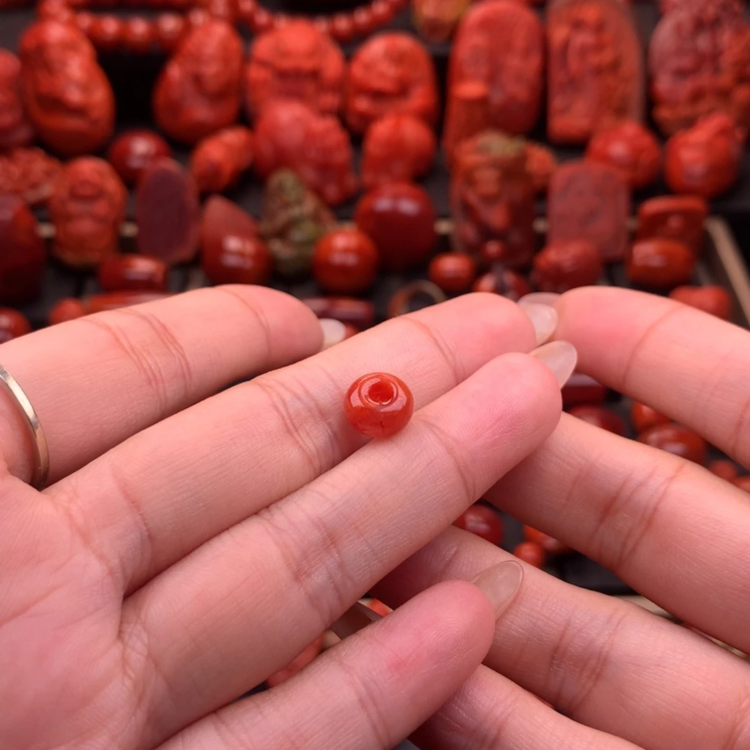 南红玛瑙南红川料原矿扣子8.9mm未镶嵌