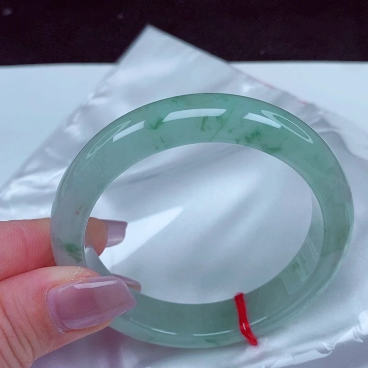 翡翠未镶嵌手镯手镯