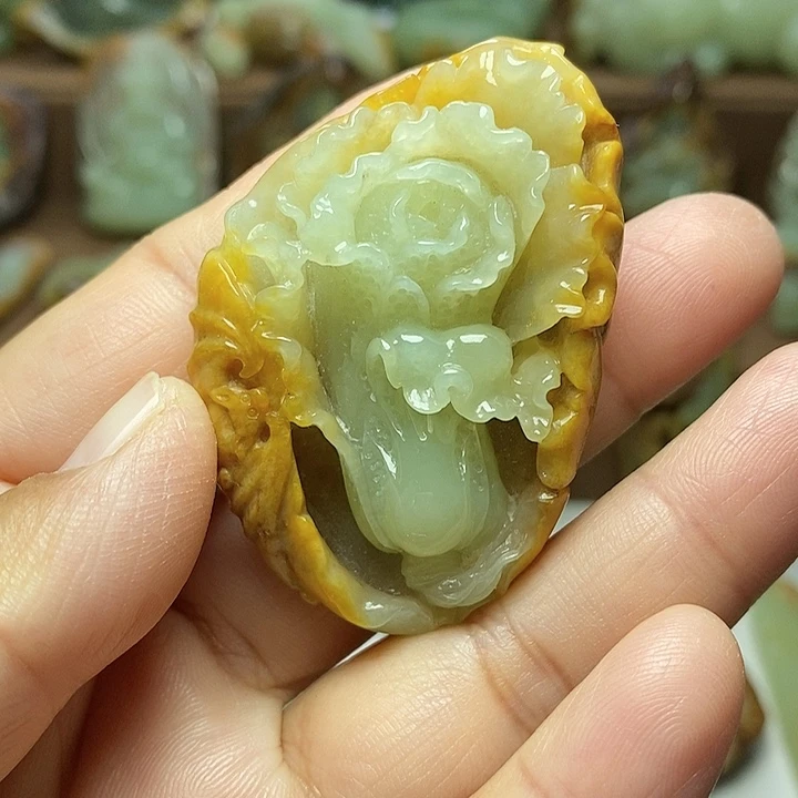 岫岩河磨玉（透闪石质玉）未镶嵌颈饰