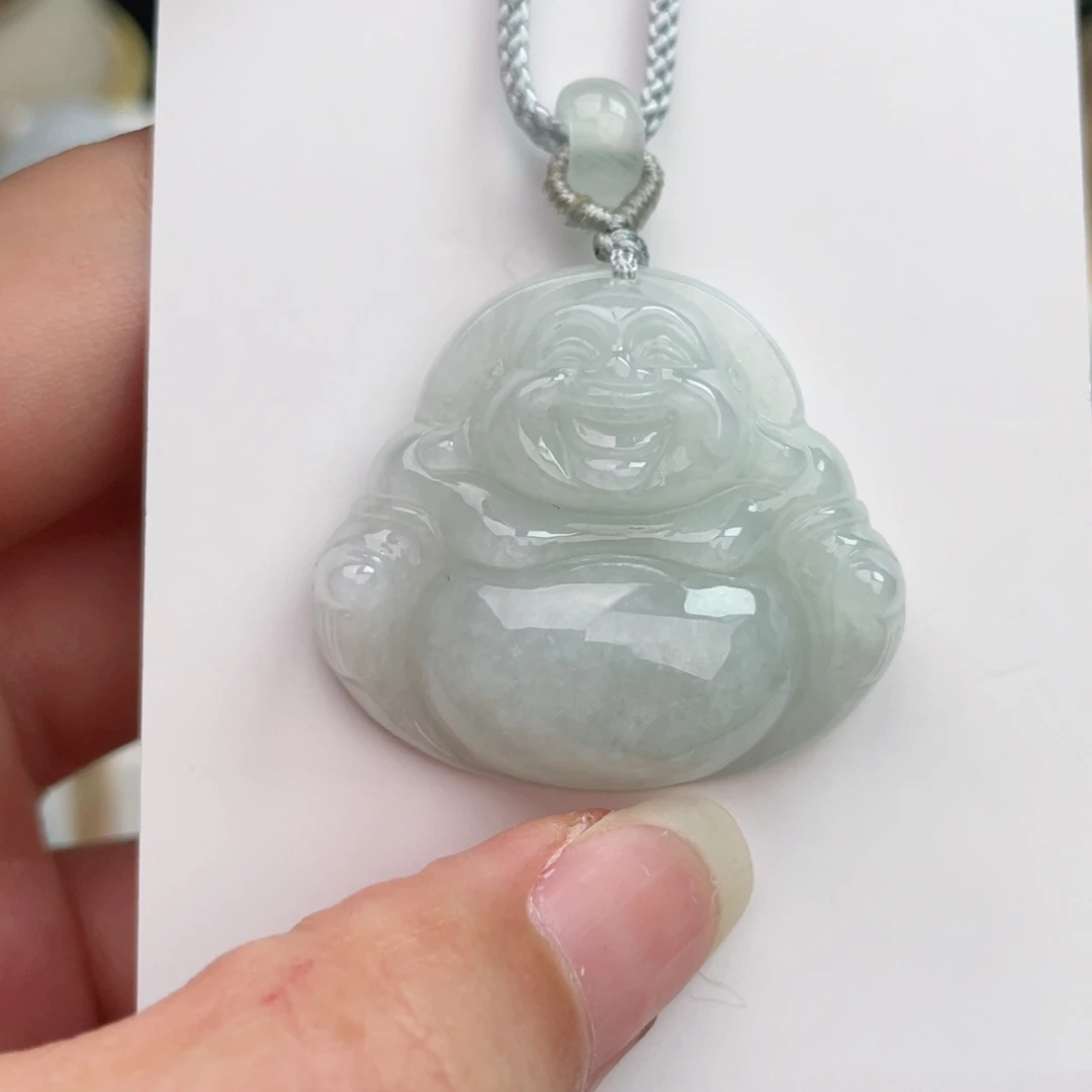 翡翠未镶嵌颈饰佛公