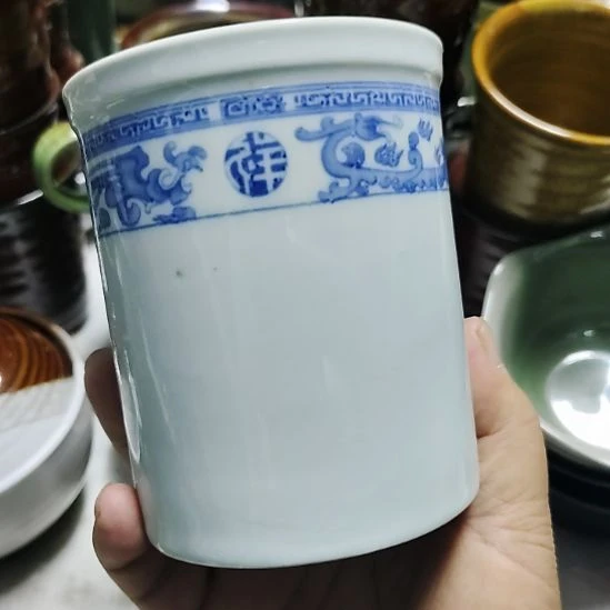 瓷片各种瓷器摆件，五厂，七厂，都有微瑕疵。