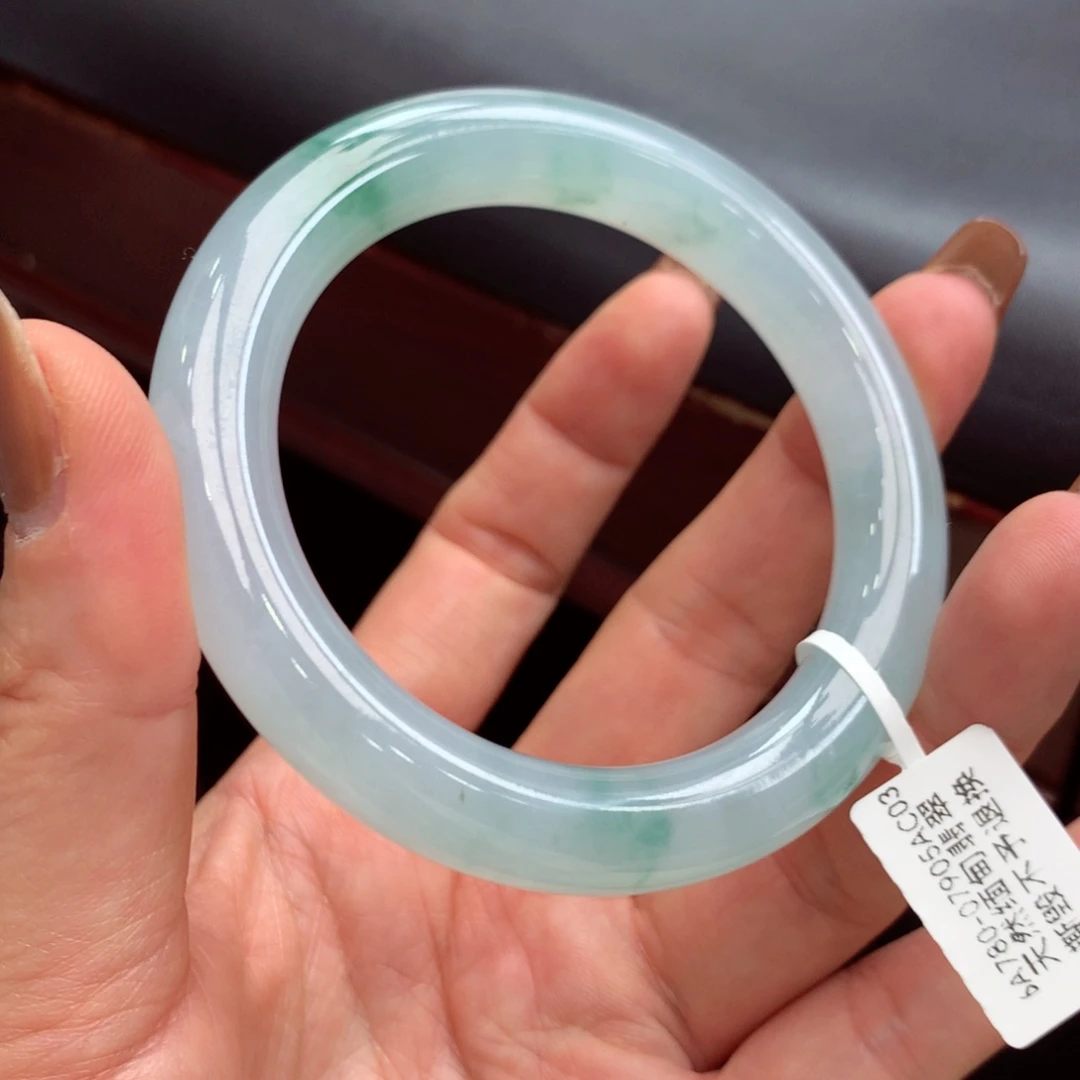 翡翠手镯未镶嵌缅甸翡翠手镯