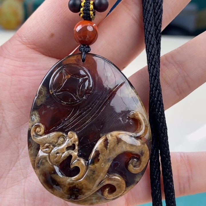 未镶嵌琥珀珠宝奇石