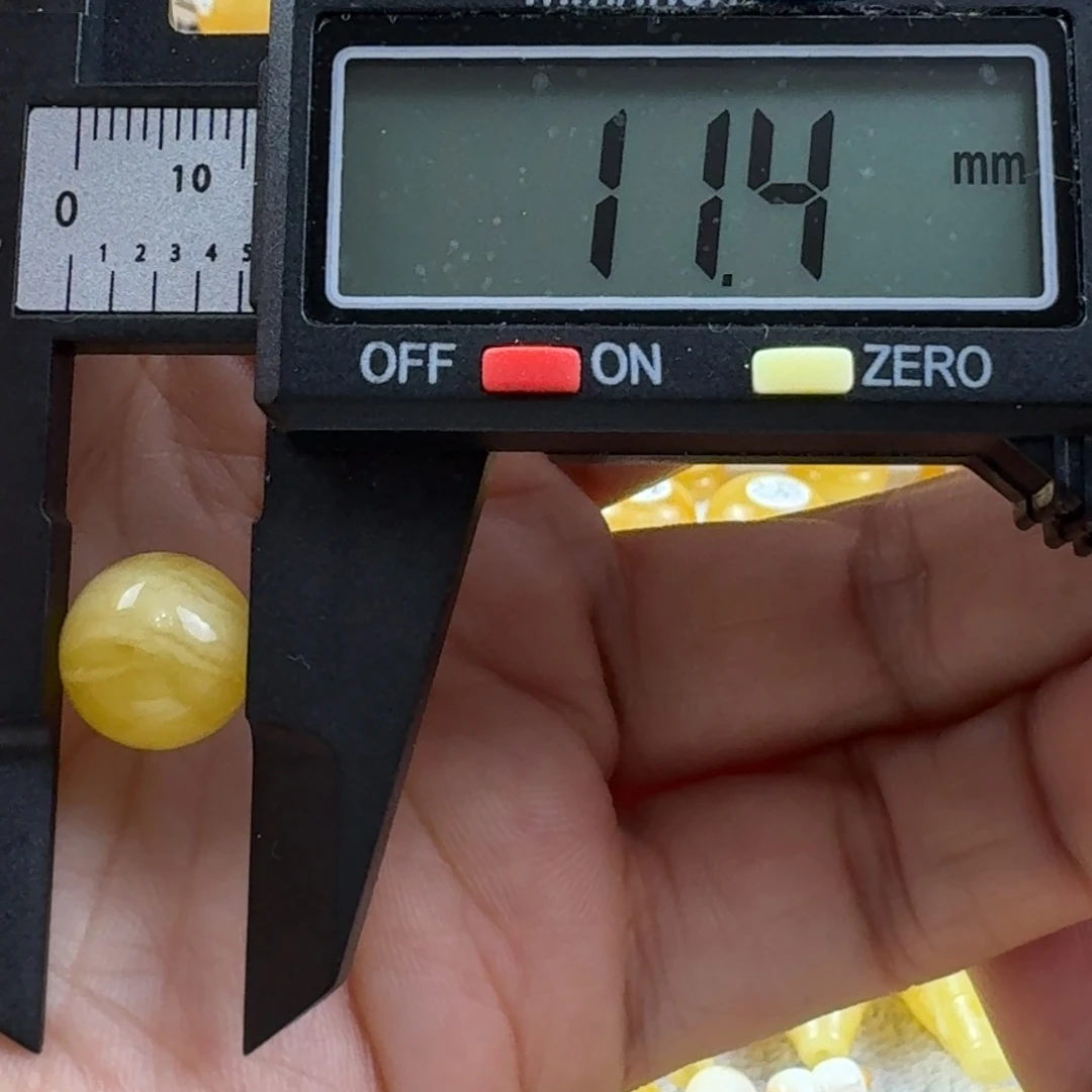 蜜蜡未镶嵌裸石18杂