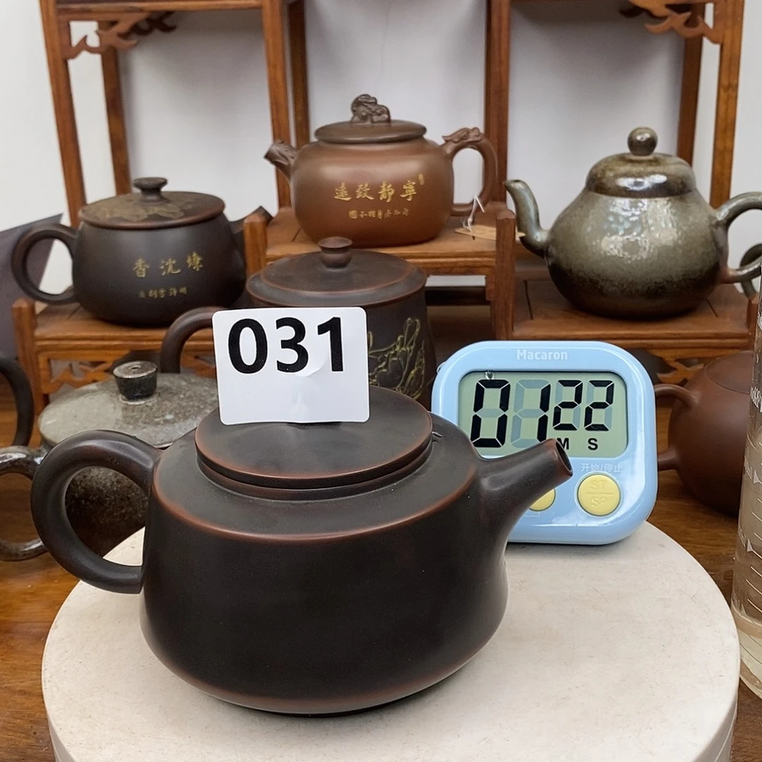 无***羅坭兴陶茶壶作品微瑕次