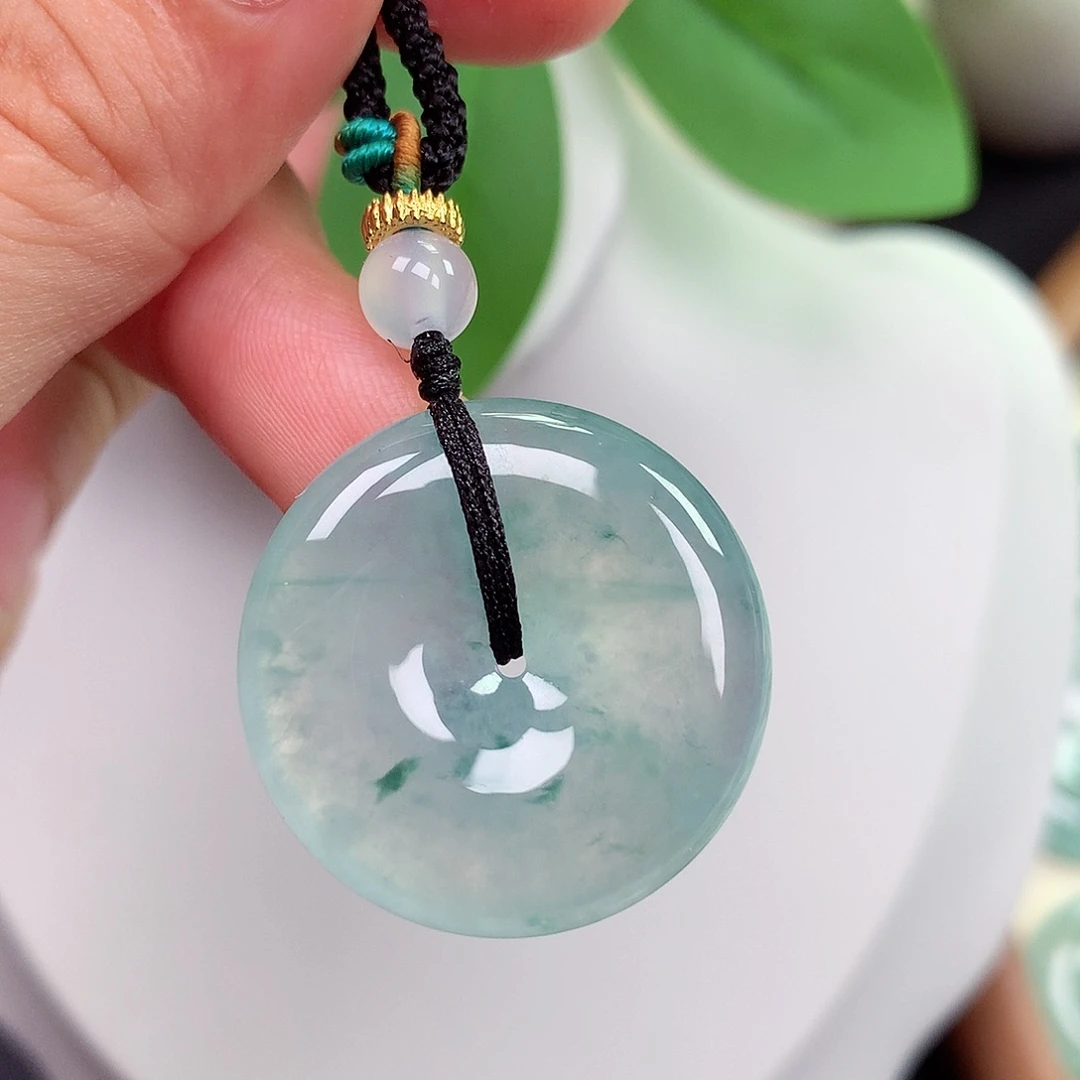 颈饰未镶嵌翡翠平安扣 28x5.6mm