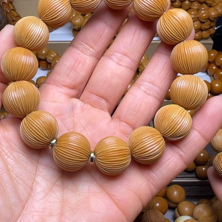 吊坠橄榄核聚宝盆