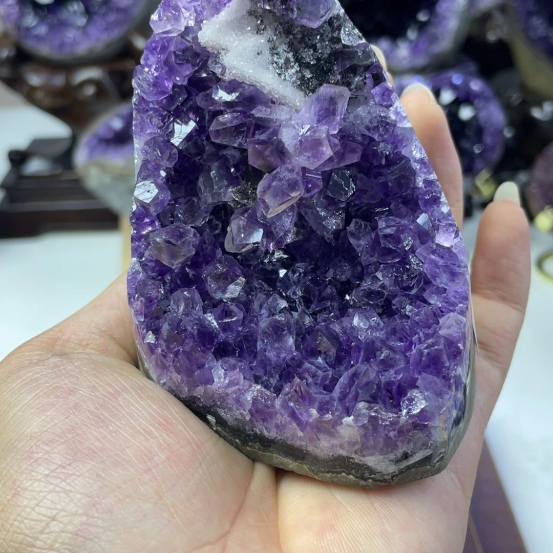 水晶大型摆件（非配饰）未镶嵌