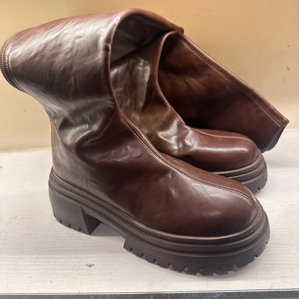 【海南简爱】休闲时装靴百搭秋冬厚底单靴黑色英伦时尚圆头筒靴2311