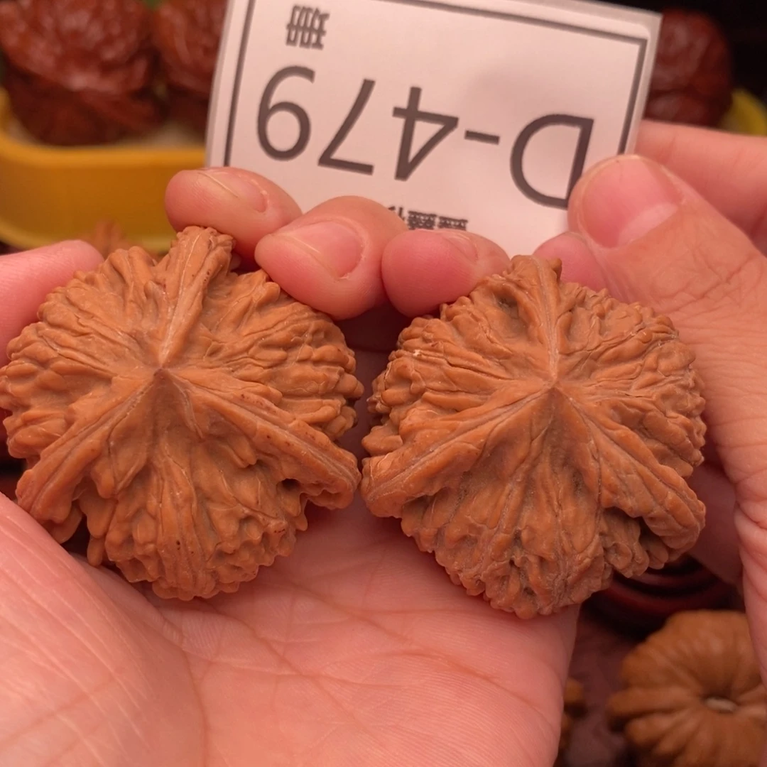 刷***卡桃核把件玉龙奔43……
