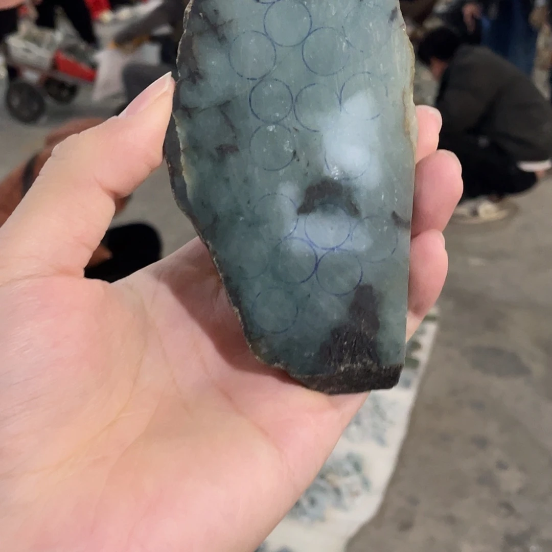 追***筝翡翠未镶嵌颈饰翡翠