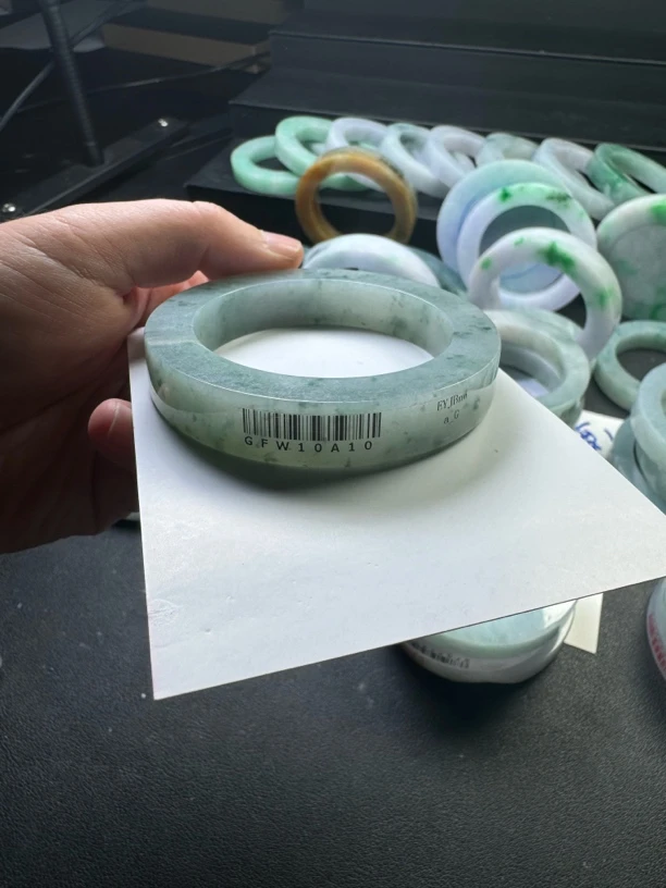 缅甸天然A货手镯定制