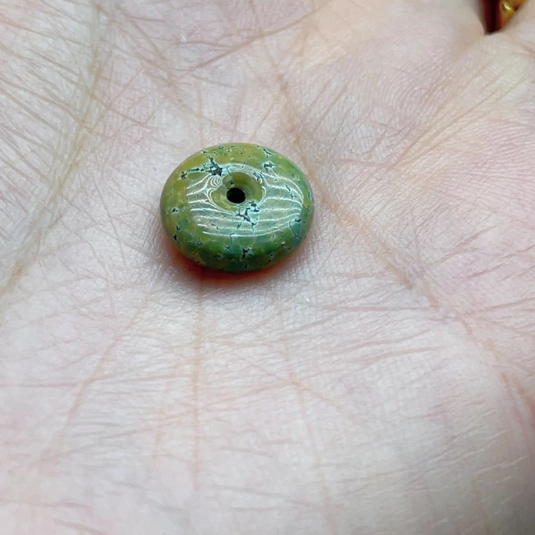 南红玛瑙未镶嵌珠宝奇石