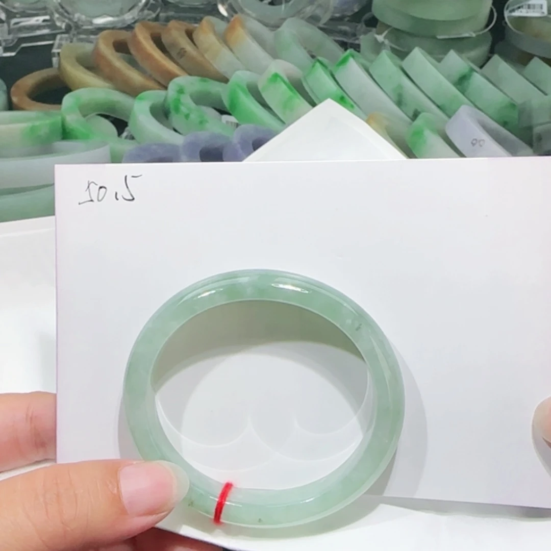 【闪购商品】未镶嵌手镯翡翠