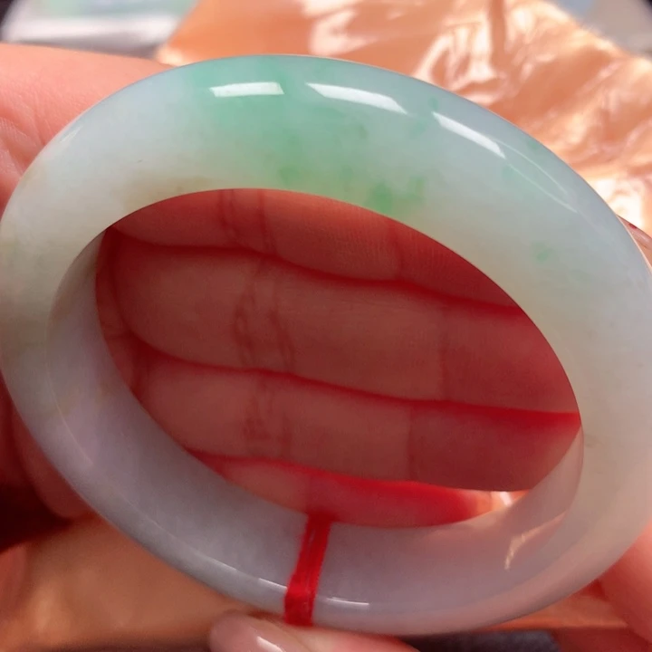 翡翠手镯未镶嵌黄加绿3