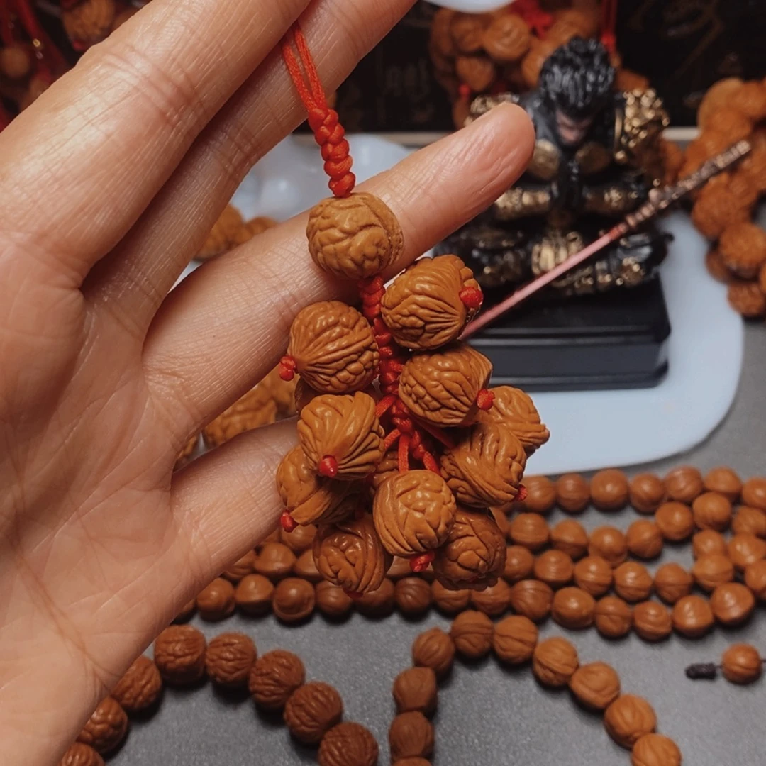 吊坠桃核桃枭挂件1