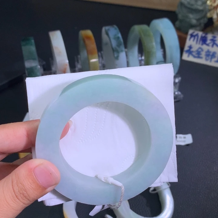 定制翡翠圆未镶嵌