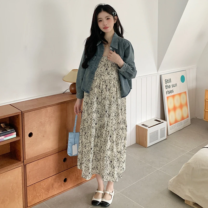 牛仔吊带裙套装+碎花外套、现货孕妈实拍早秋装长袖大量