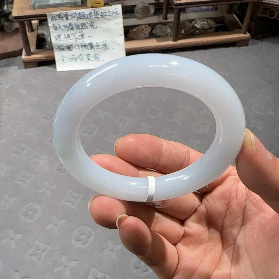 翡翠未镶嵌手镯55圆条