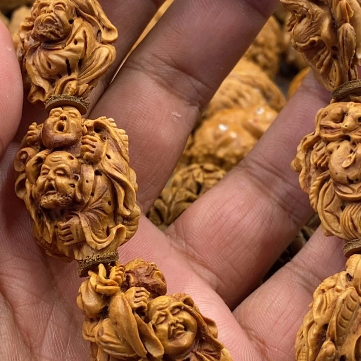 手串/手链核桃荣****惊这两种都可以啊哈哈啊