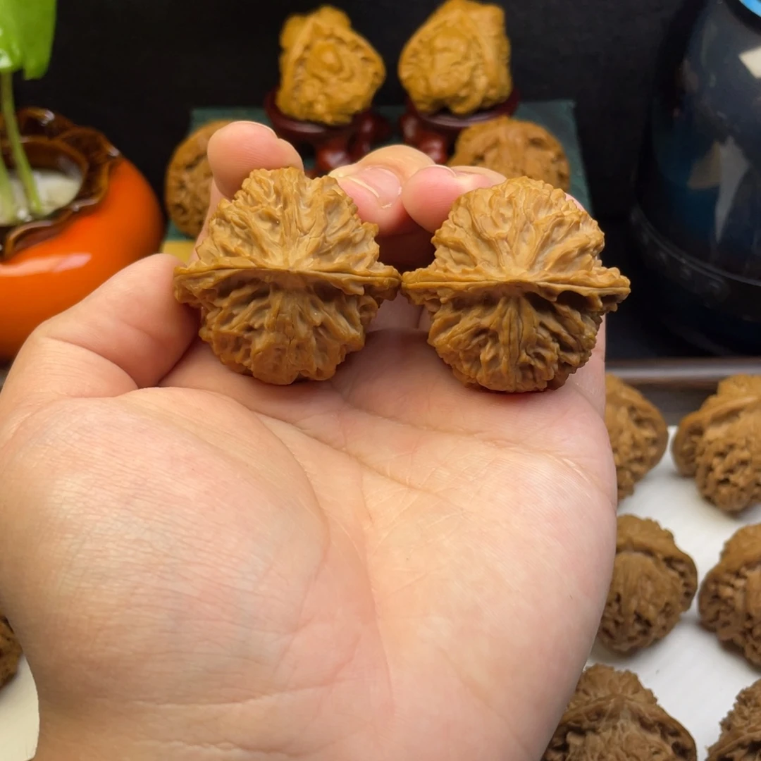 文玩核桃把件苹果园