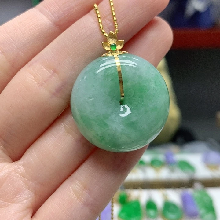 翡翠颈饰18K金镶嵌鱼*乐天然翡翠a货敏