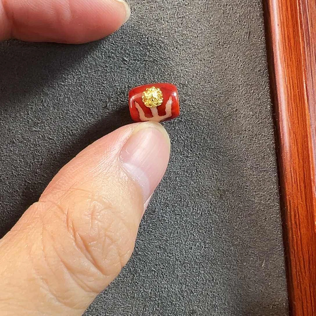 玛瑙/玉髓吊坠18K金镶嵌