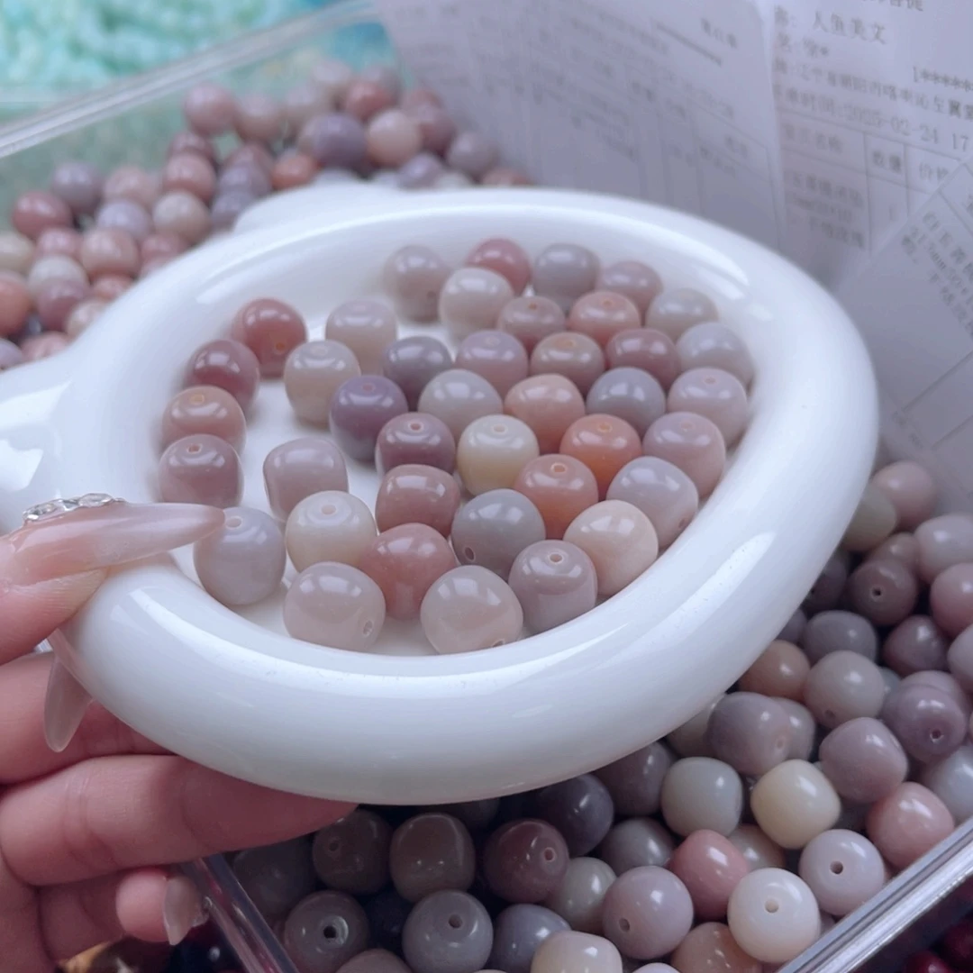 白玉菩提吊坠q13mm50+10颗。干枯玫瑰