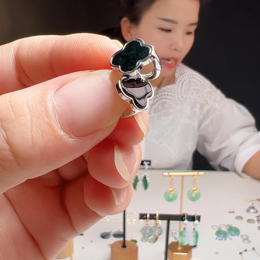 银S925镶嵌翡翠耳饰天然翡翠