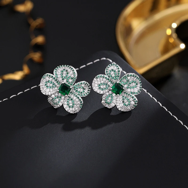 铜合金耳饰 《货号6853》时尚重工满镶五瓣花耳饰