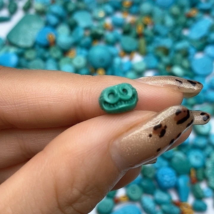 绿松石未镶嵌珠宝奇石