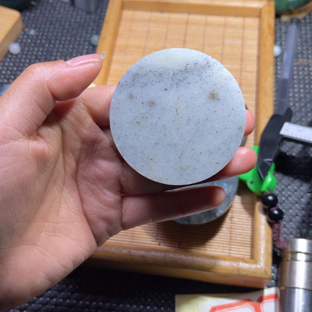 未镶嵌和田玉车挂