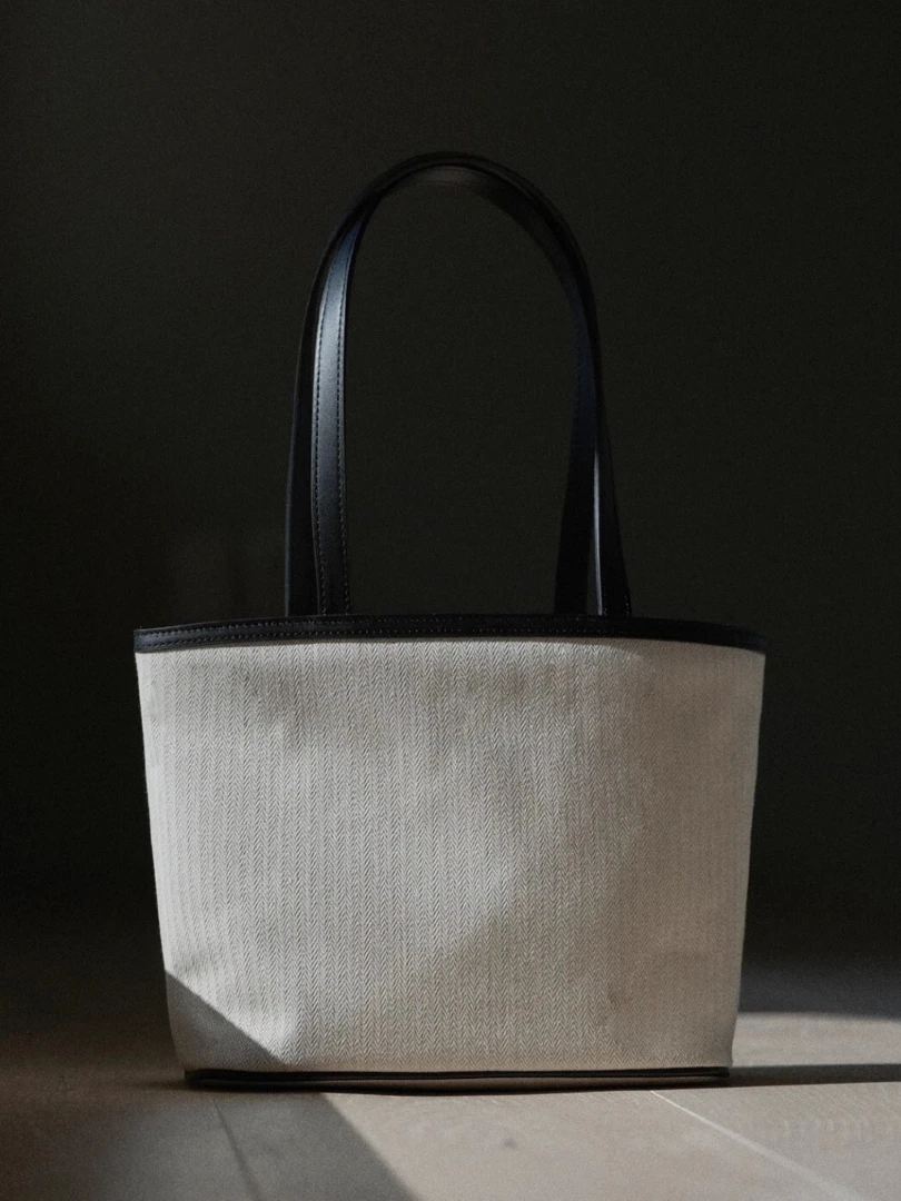 中号长柄手提包饺子包妈咪包百搭购物袋托特时尚女包休闲简约女包