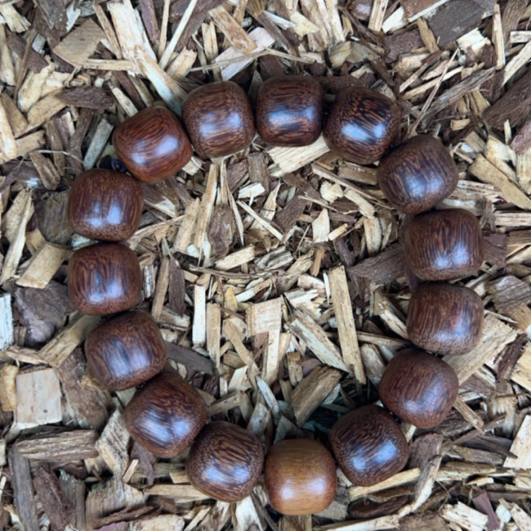 30 福来精选文玩沉香木作手串14mm左右