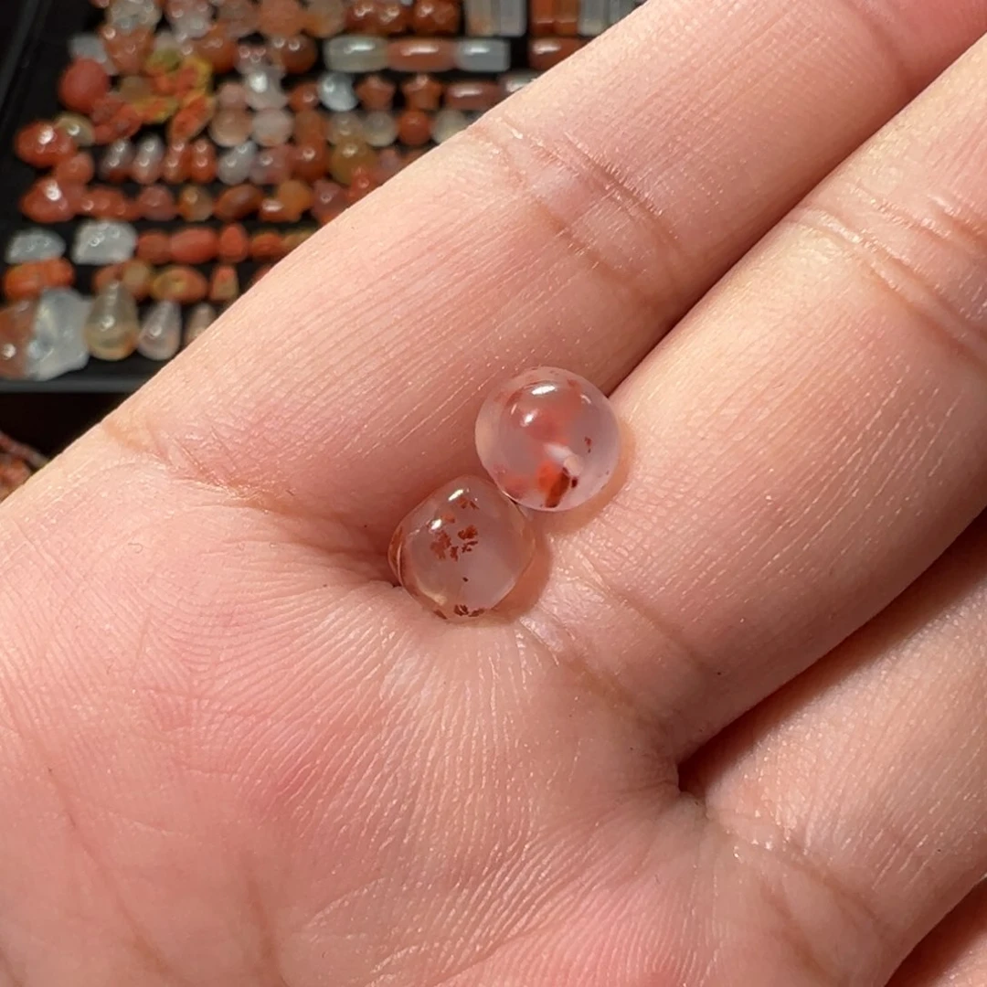 南红玛瑙川料未镶嵌6咪➕老型珠冰飘