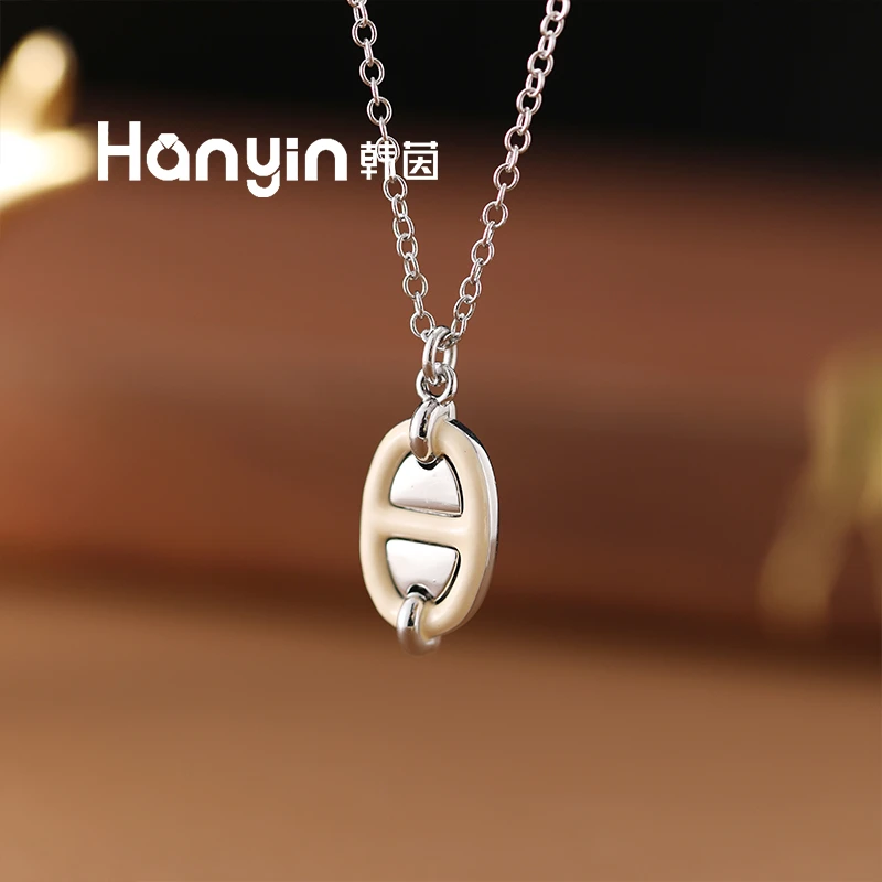 铜合金项链 47cm气质光面奶油白猪鼻圆牌项链AAA