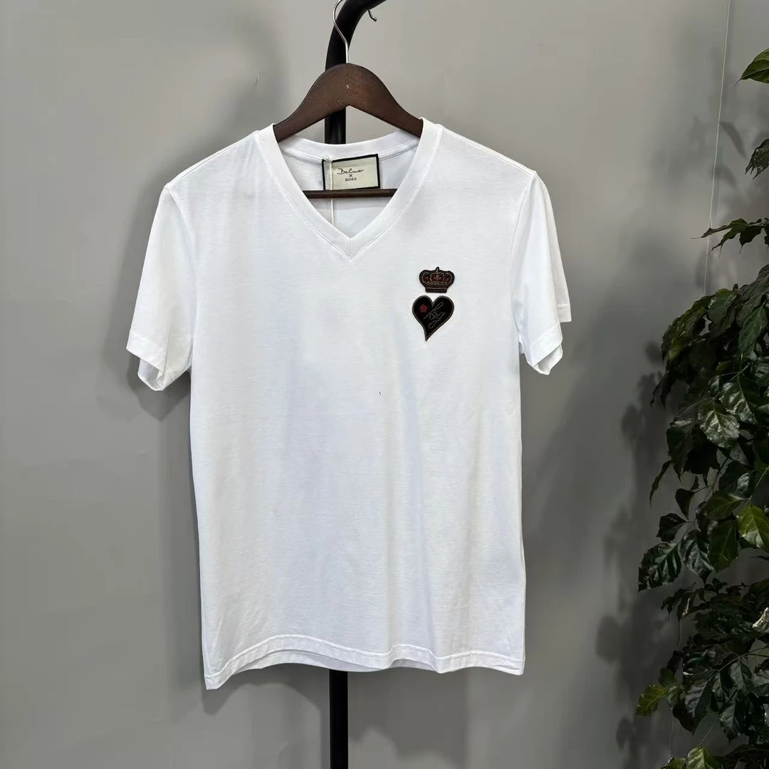 K-26【瑕疵 介意勿拍】海港城奢牌皇冠爱心V领短袖T恤 C2318 B1