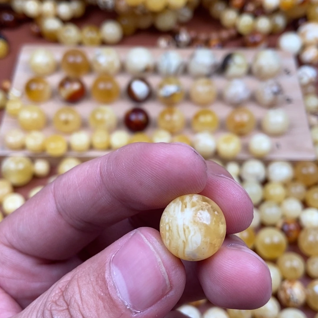 蜜蜡裸石未镶嵌一**月蜜蜡