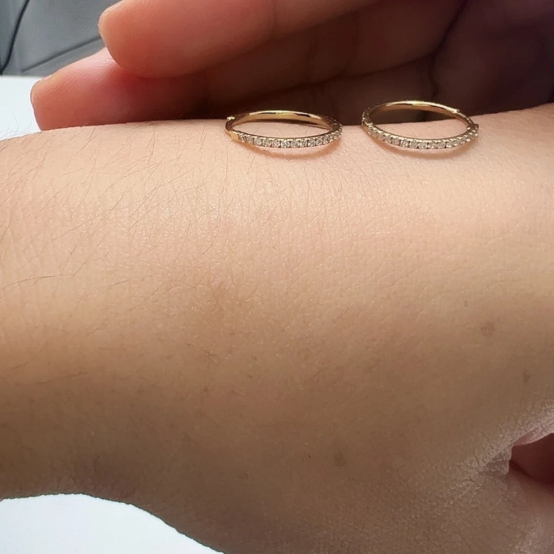 耳饰18K金镶嵌钻石