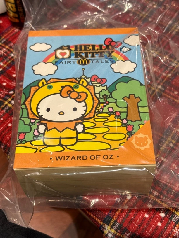 麻吉专拍狮子kitty套盒