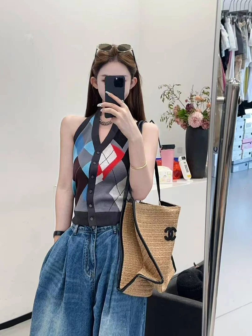 简衣 复古编织气质衫菱格小众挂脖漏背针织衫