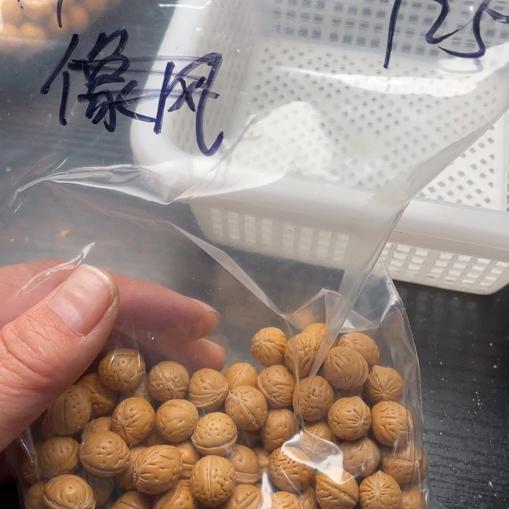 遇***心核桃散籽批发小桃核50