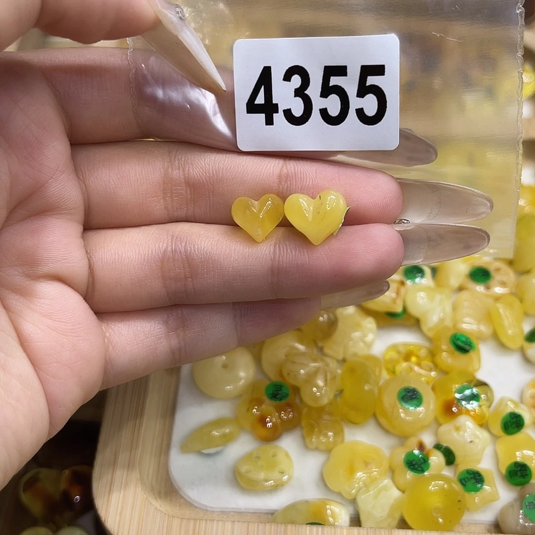 琥珀未镶嵌珠宝奇石