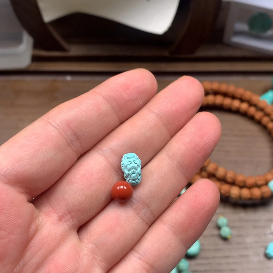 南红玛瑙未镶嵌雕刻