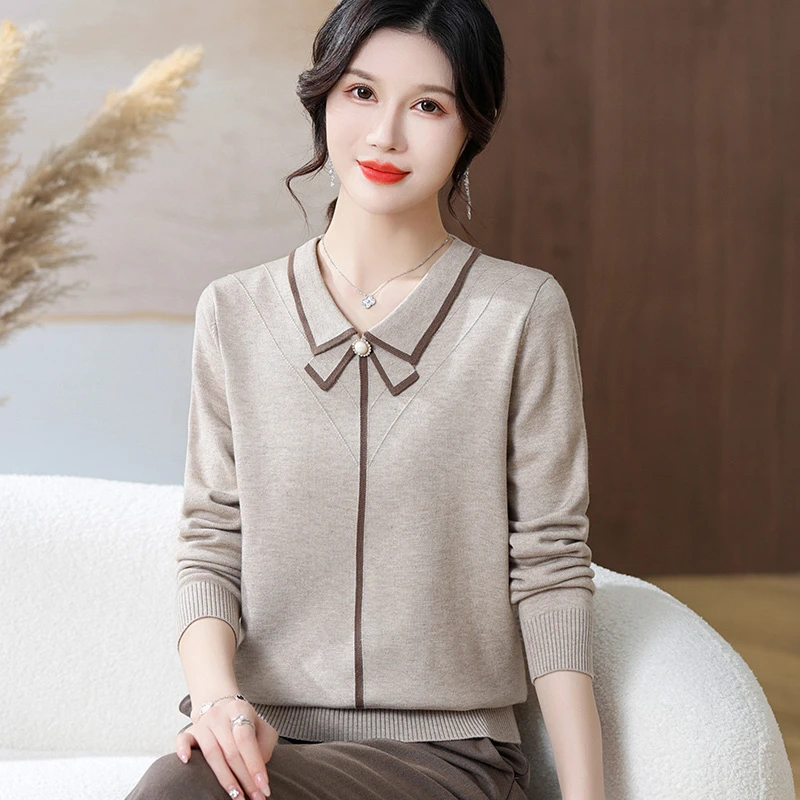 妈妈秋装新款洋气翻领毛衣小衫年中老年人女装长袖上衣针织打底衫