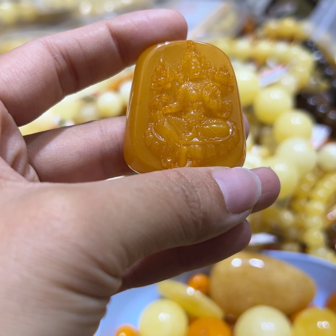 琥珀珠宝奇石未镶嵌