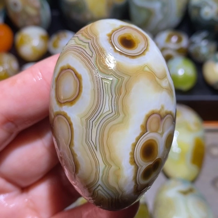 未镶嵌玛瑙/玉髓珠宝半成品37