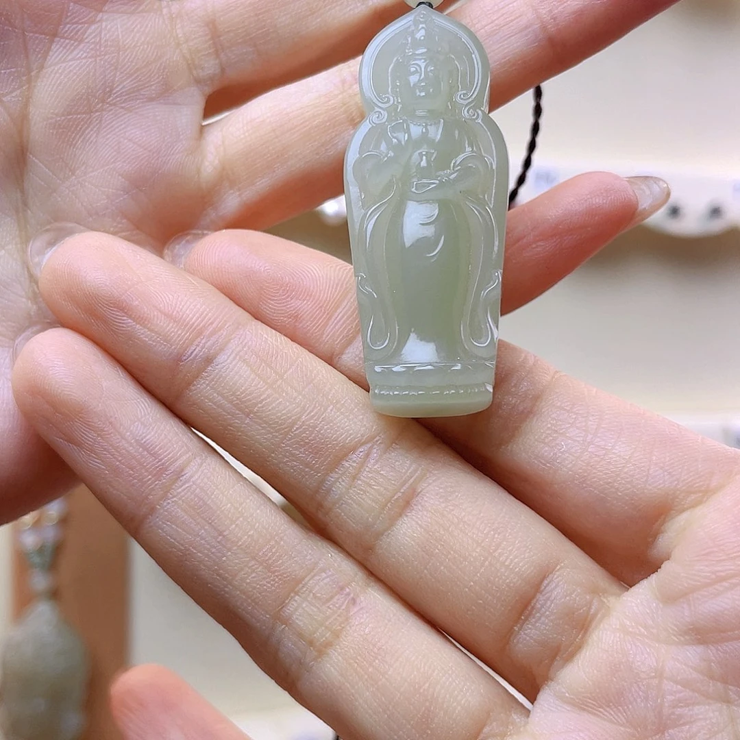 六***岁和田玉未镶嵌吊坠(赠链)