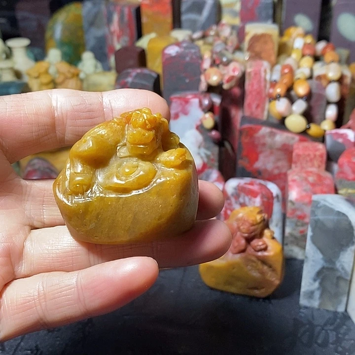 昌化鸡血石昌化田